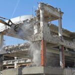 Demolarea structurilor metalice: tăiere și demontare profesională